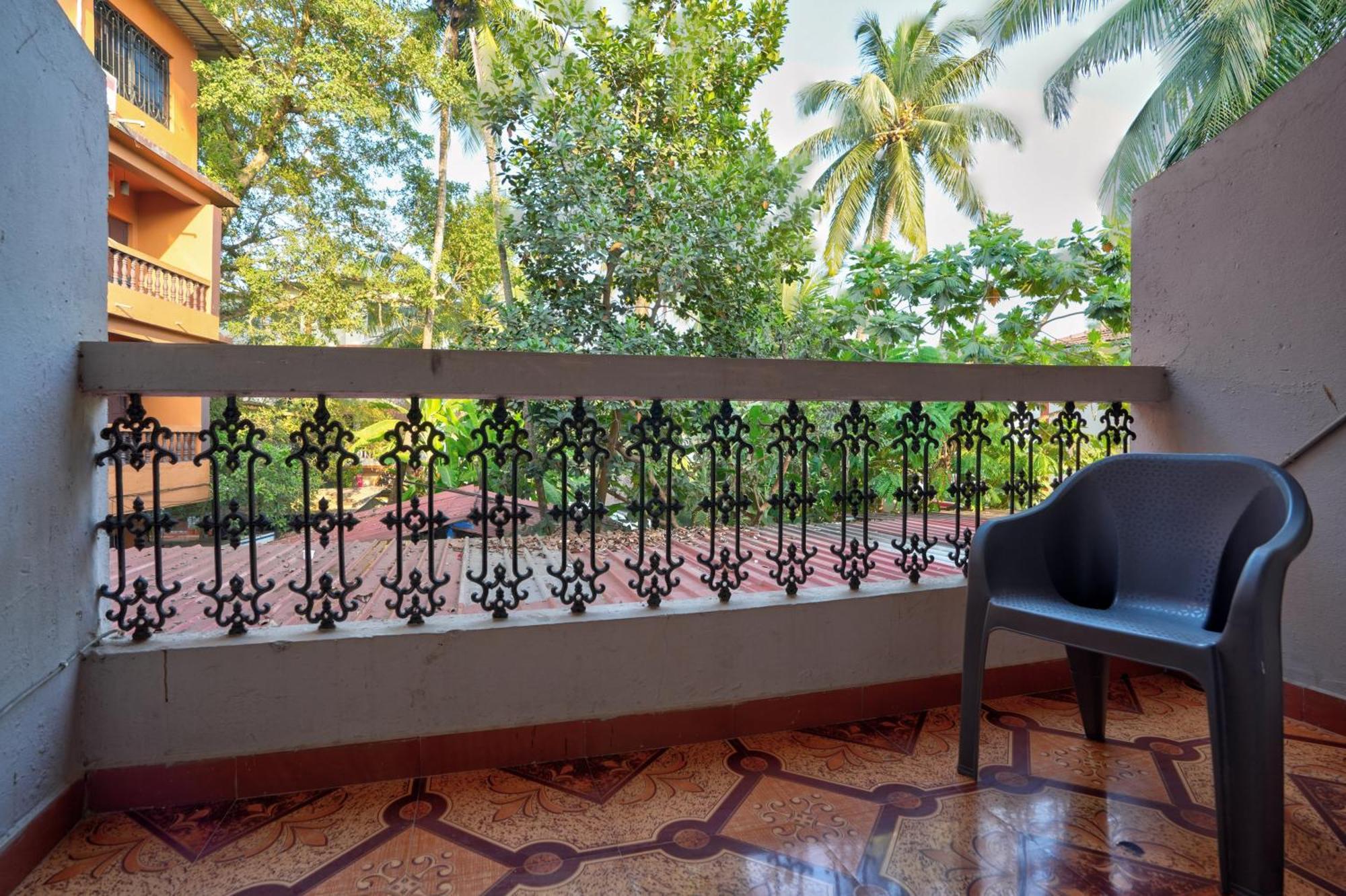 Om Sai Guest House Calangute Esterno foto